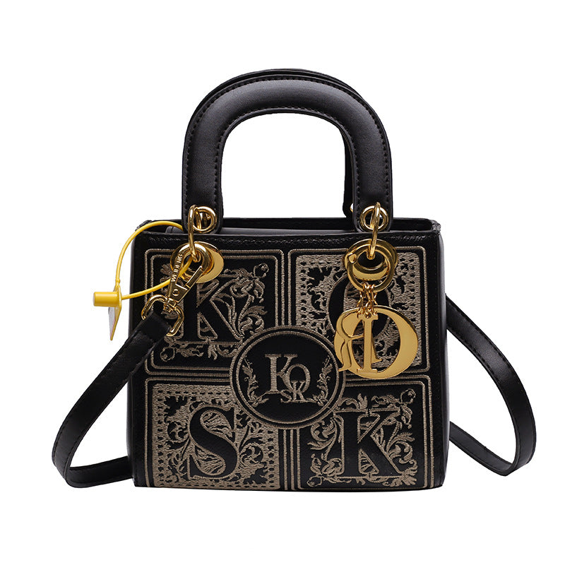 Women's Mild Luxury Retro Embroidered Fashion Trend Shoulder Bags