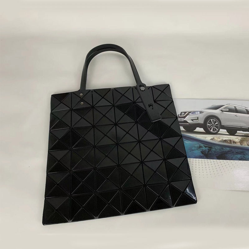 Women's Original Stitching Diamond Pattern Metal Polarized Shoulder Bags