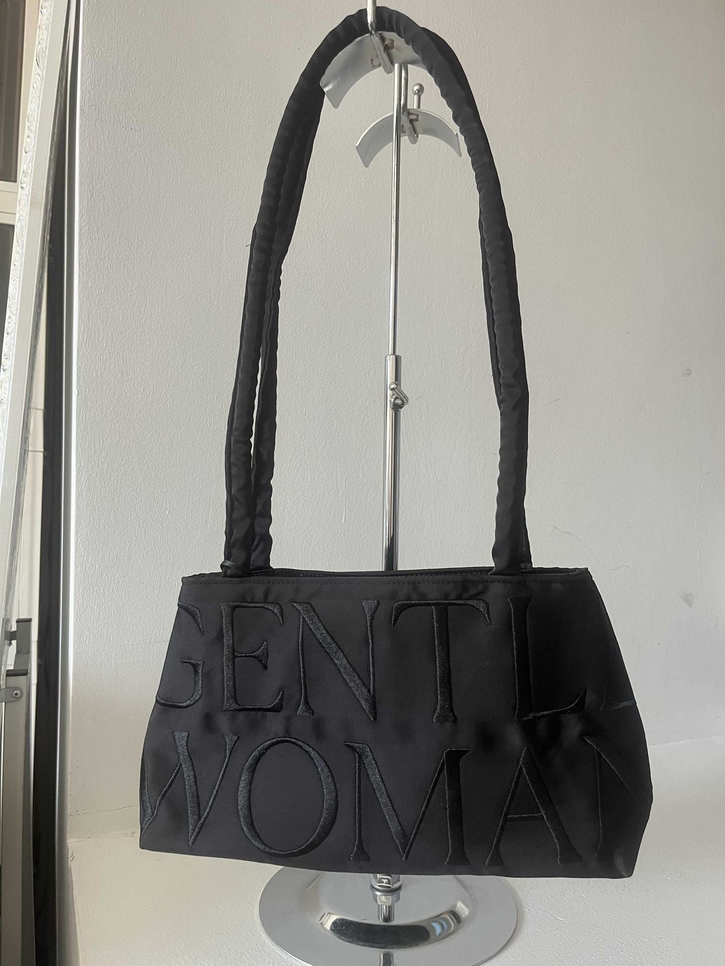 Thailand Trendy Lady Design Satin Letter Embroidery Shoulder Bags