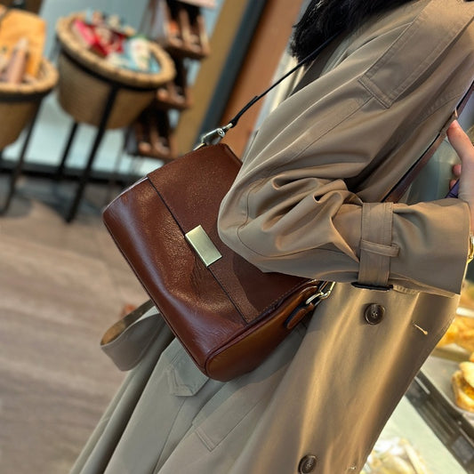 Women's Layer Cowhide Retro Underarm Fashion Advanced Bags