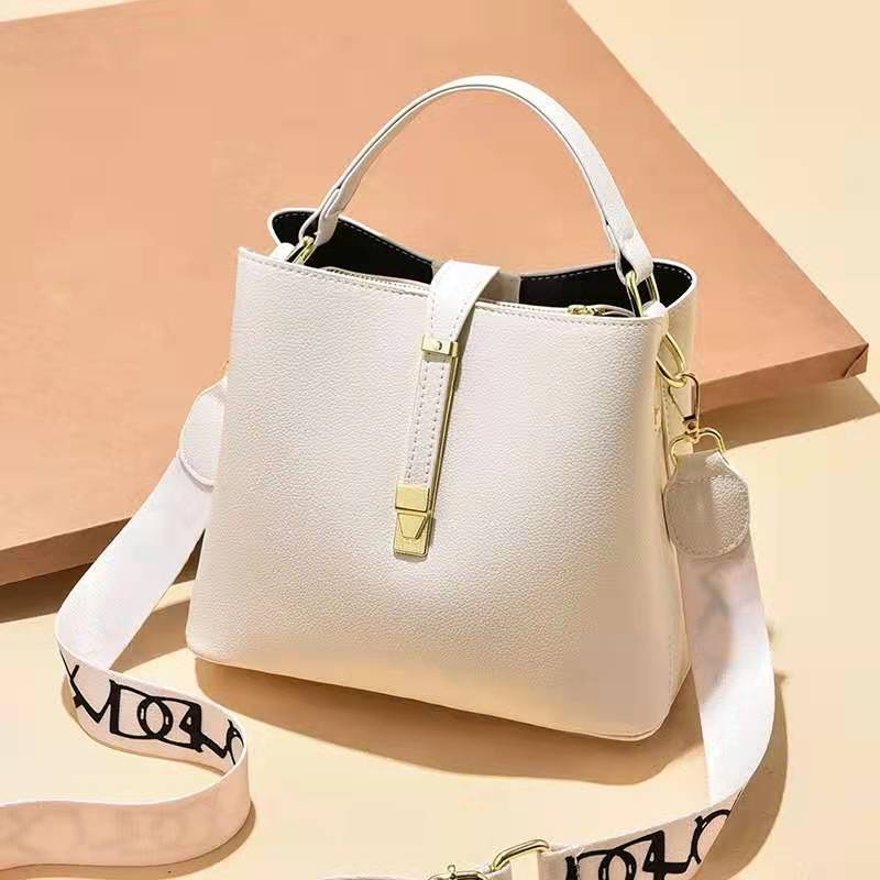 Women's Korean Style Fashion Elegant Large Capacity Handbags