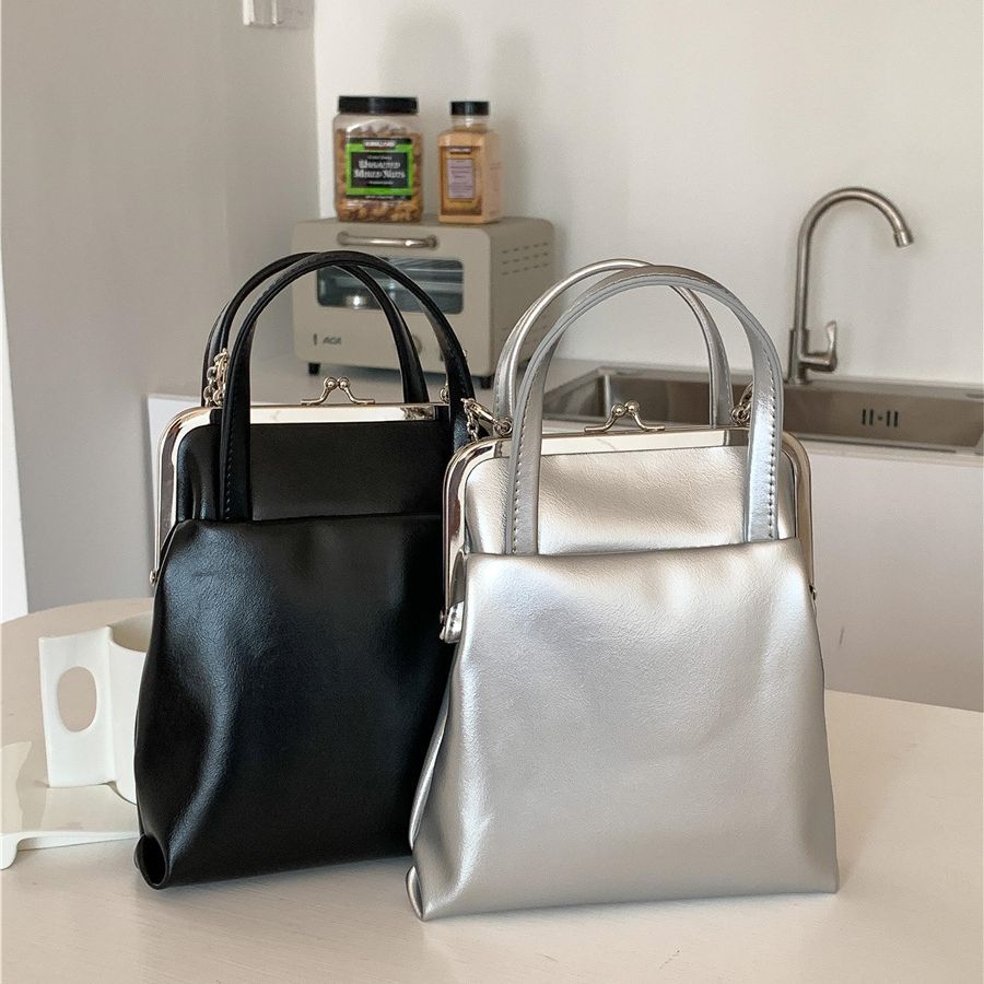 Women's Style Chain High-grade Fashion Simple Portable Clip Crossbody Bags