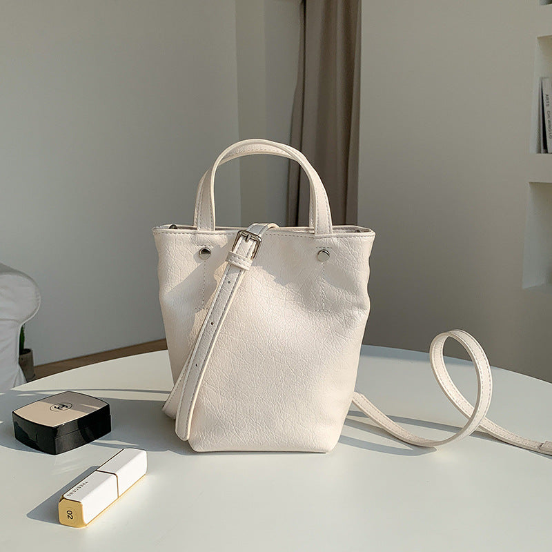 Women's Large Capacity Summer Retro Soft Leather Solid Crossbody Bags