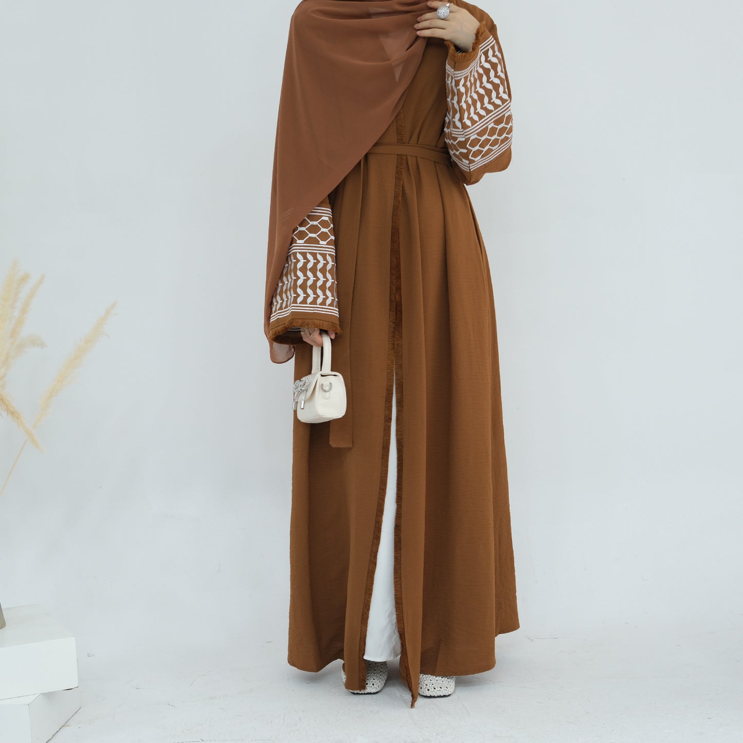 Durable Turkish Exquisite Embroidery Tassel Robe Clothing