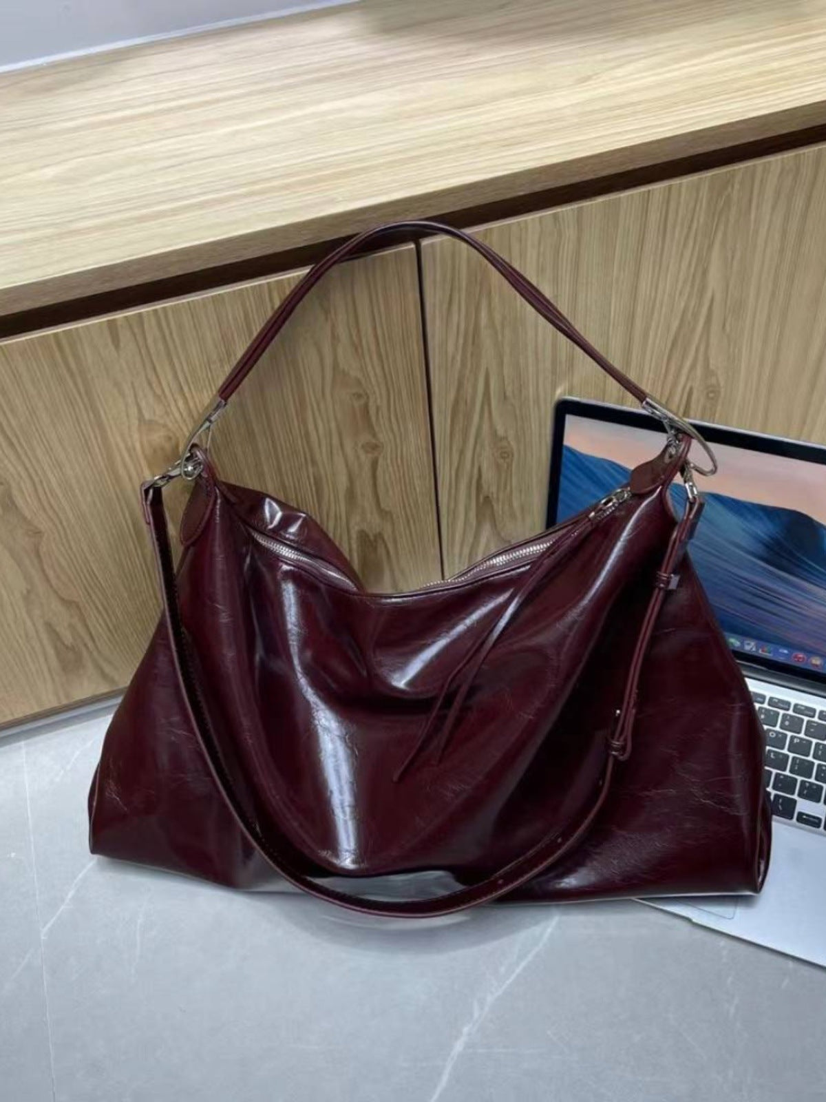 Women's Oil Wax Leather Western Style Versatile Handbags