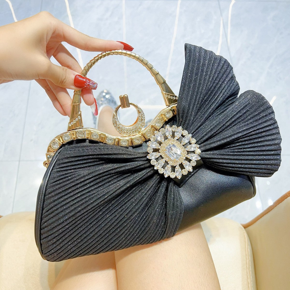 Women's Shiny Diamond Studded Hand Banquet Kelly Handbags