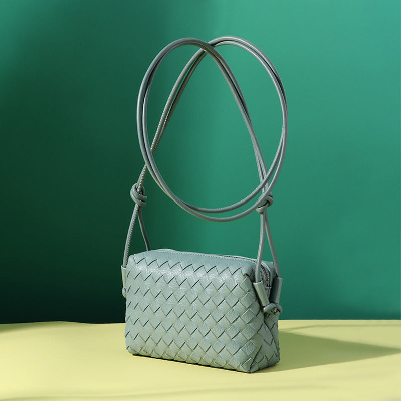 Women's Simple Handmade Woven Solid Color High-grade Small Square Bags
