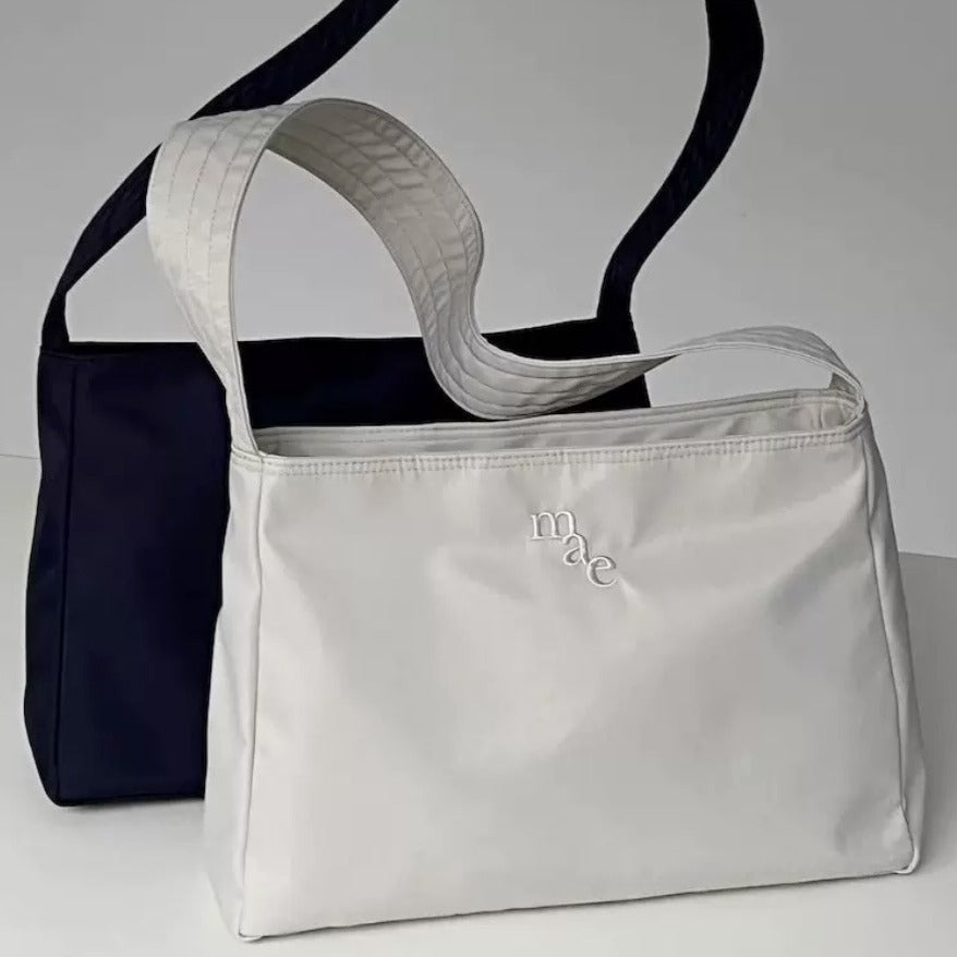 Women's Niche Underarm Nylon Embroidered Fashionable Handbags