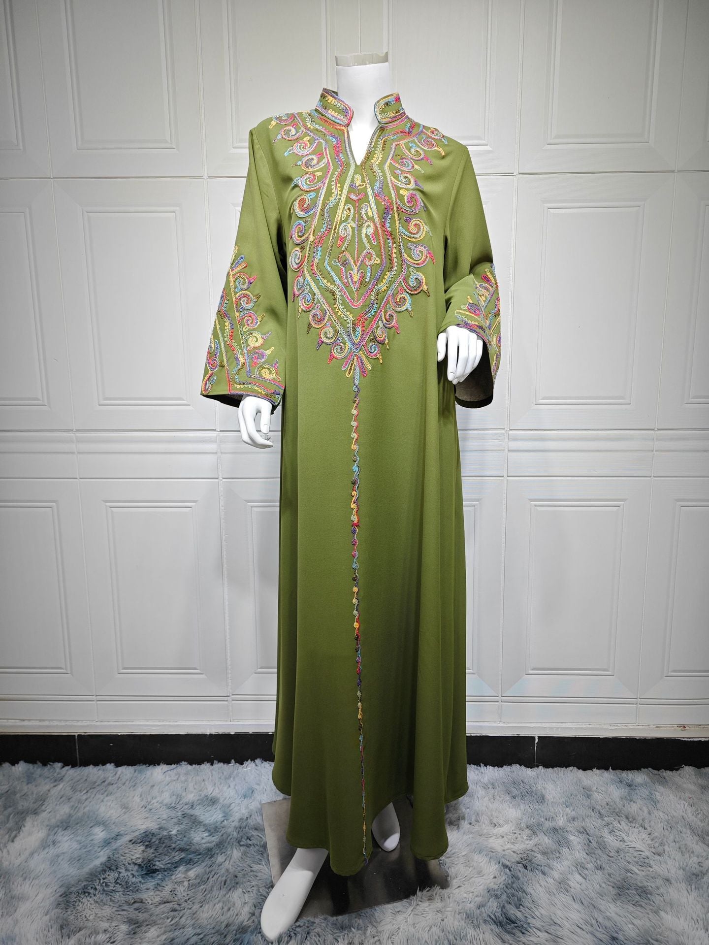 Fashion Robe Muslim Elegant Embroidered Dress Clothing