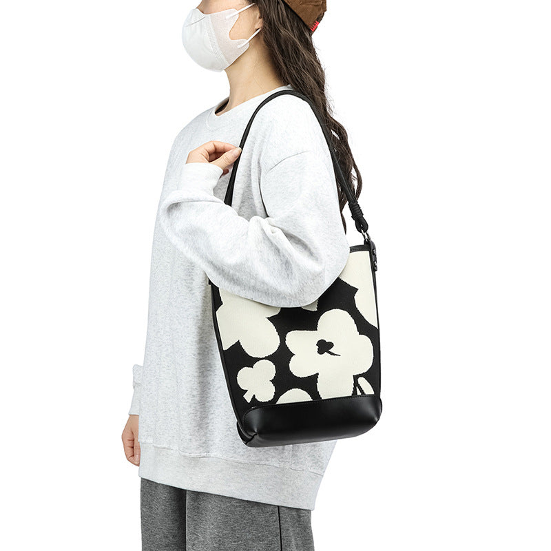 Women's Trendy Striped Portable Fashion Flower Bucket Bags