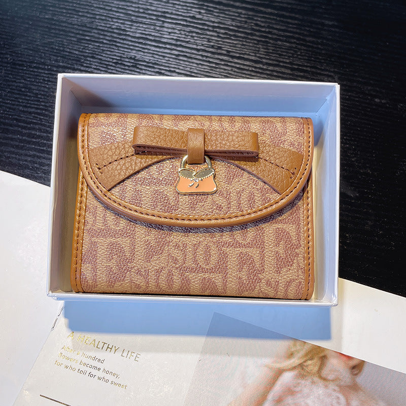 Women's Unique Short Simple Leather Design Card Holder