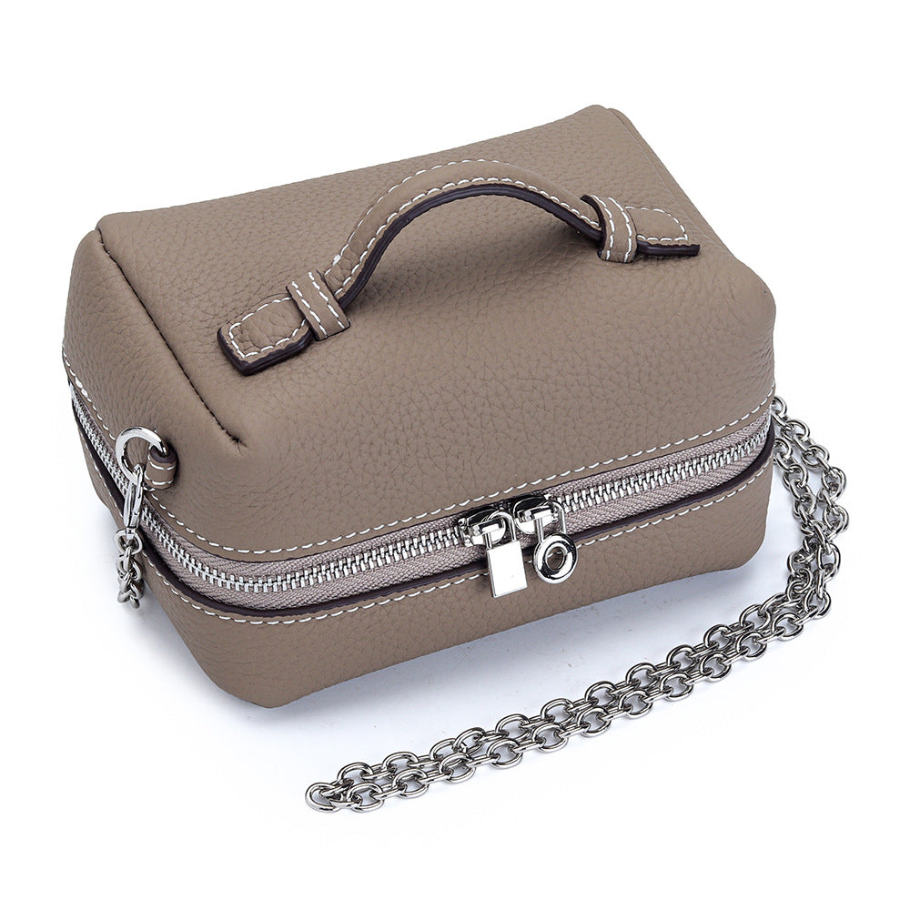 Women's Genuine Leather Chain Fashion Large Capacity First Women's Messenger Bag