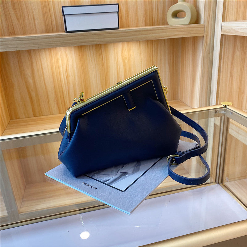 Women's Saddle Fashion Minority Design Advanced Texture Shoulder Bags