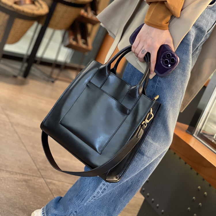 Women's Vintage Vegetable Tanned Cowhide Large Capacity Handbags