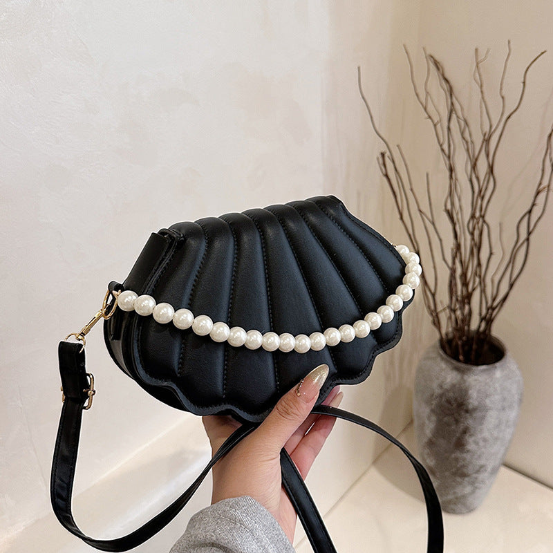 Women's Spring Korean Style Western Niche Pearl Shell Street Shoulder Bags