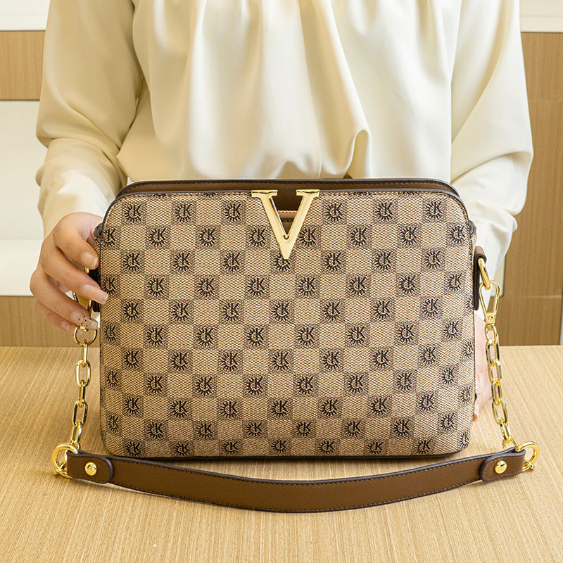 Women's Versatile Printed Portable Shell V-shaped Retro Crossbody Bags
