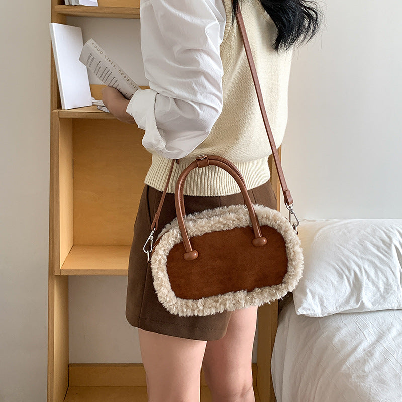 Women's Popular Niche Suede High-grade Retro Plush Handbags
