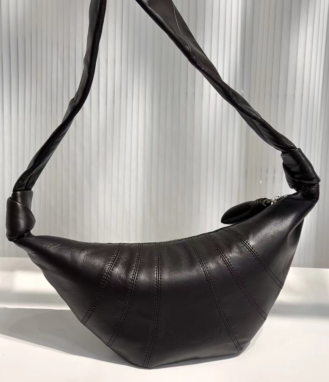 Women's Sheepskin Croissant Tribute Niche Texture Fashion Crossbody Bags