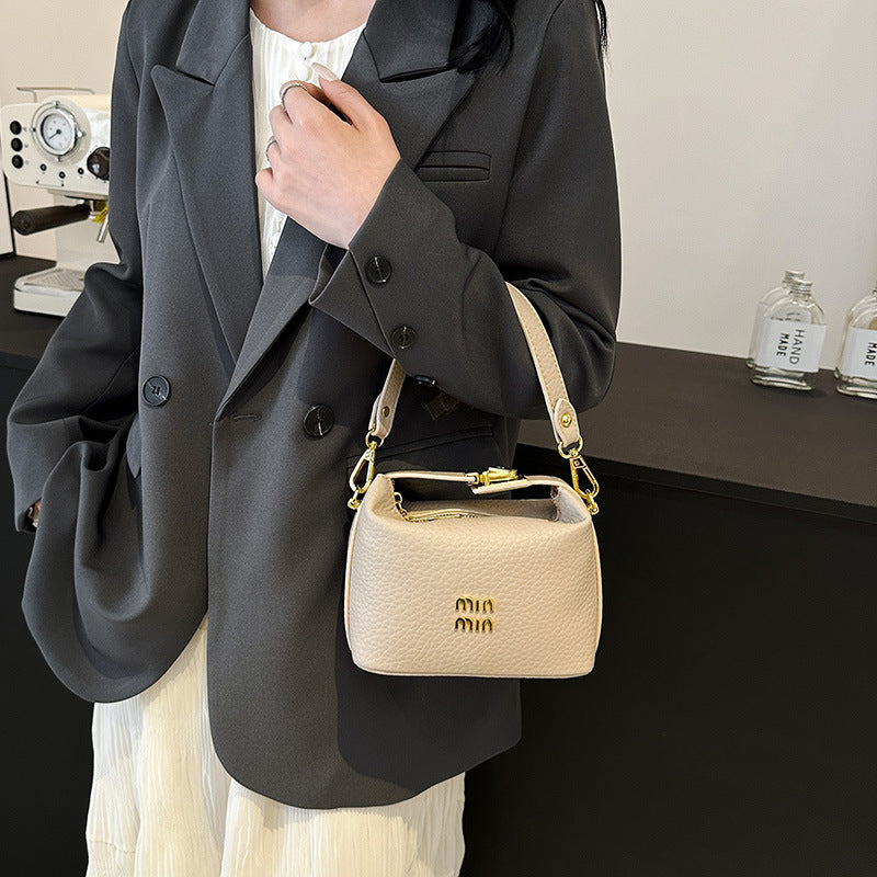 Women's Spring Summer Magnetic Niche Today Popular Shoulder Bags