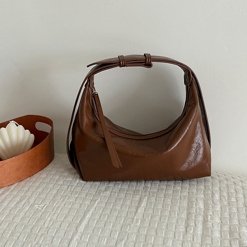 Women's Retro Oil Wax Skin Underarm Design Armpit Bags