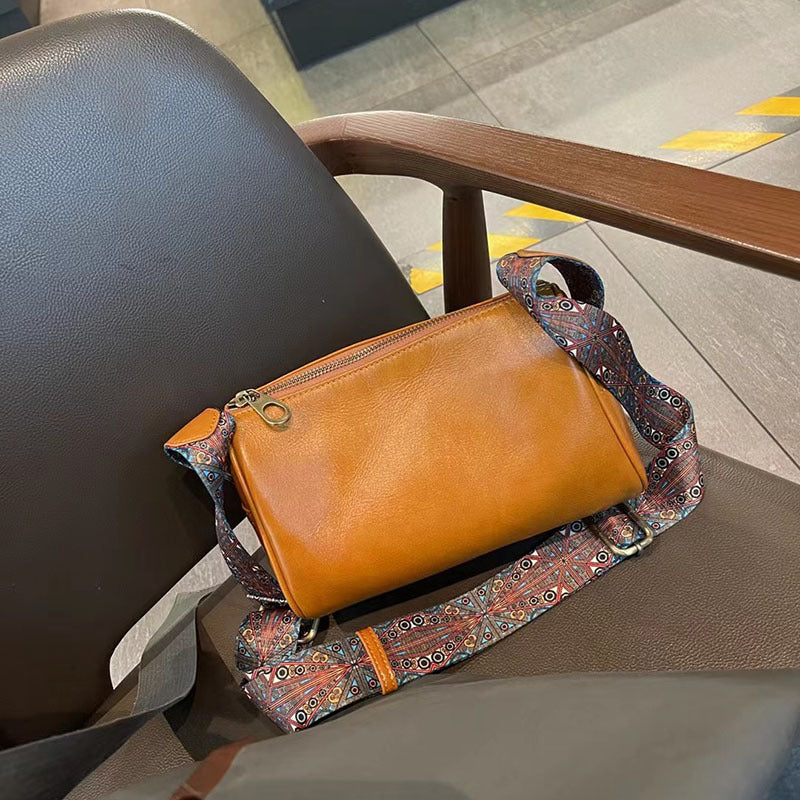 Women's Retro Minority Design Cylinder Large Capacity Shoulder Bags