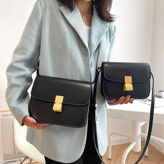 Women's Retro Fashion Twist Niche Texture Shoulder Bags