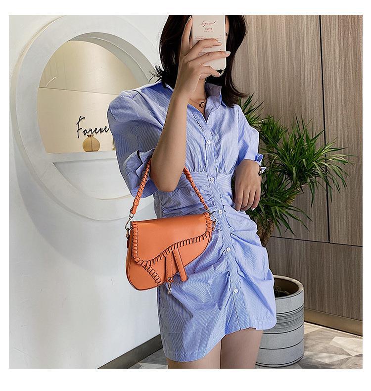 Women's Creative Vintage Weave Saddle Fashion Shoulder Bags