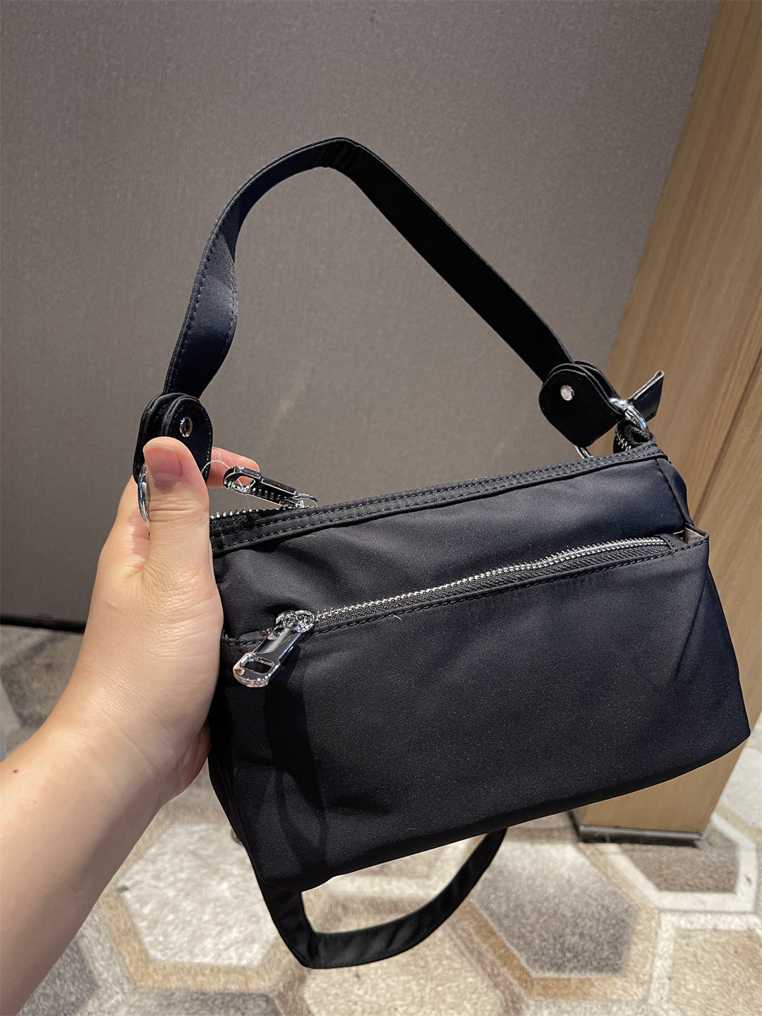 Women's Waterproof Lightweight Nylon Oxford Cloth Underarm More Than Shoulder Bags