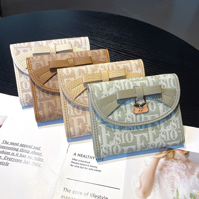 Women's Unique Short Simple Leather Design Card Holder