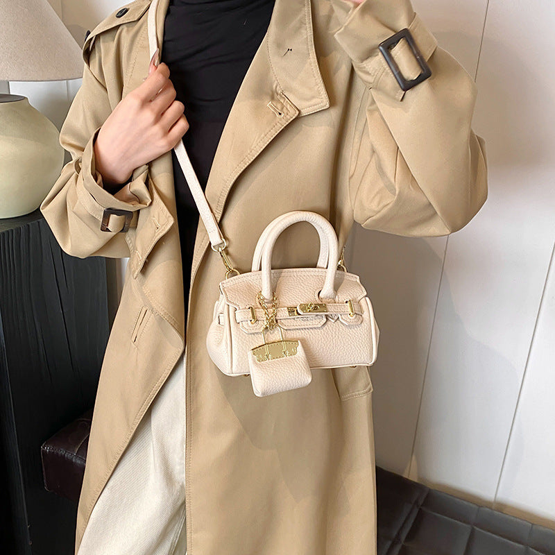 Women's Retro Textured Western Style Fashionable Stylish Crossbody Bags