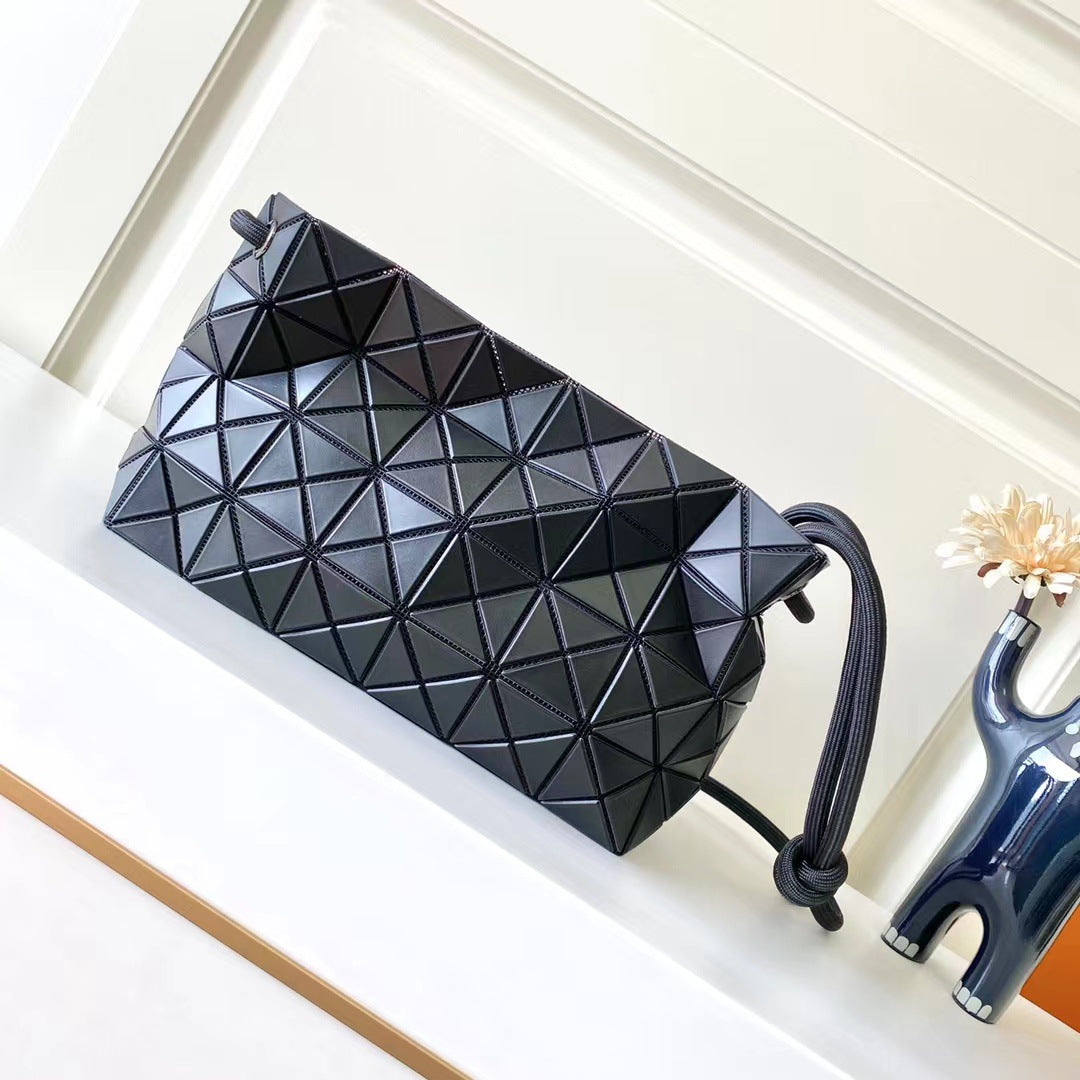 Women's Style Geometric Rhombus Drawstring Lifetime Shoulder Bags