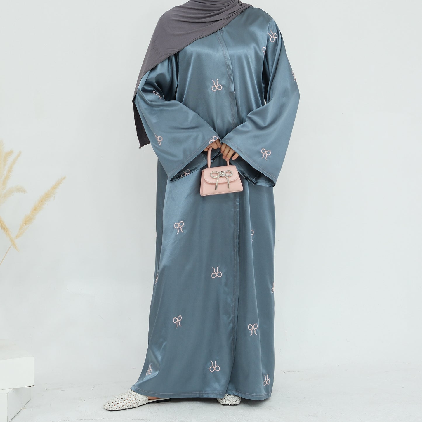 Trendy Unique Elegant Turkish Bow Embroidered Cardigans