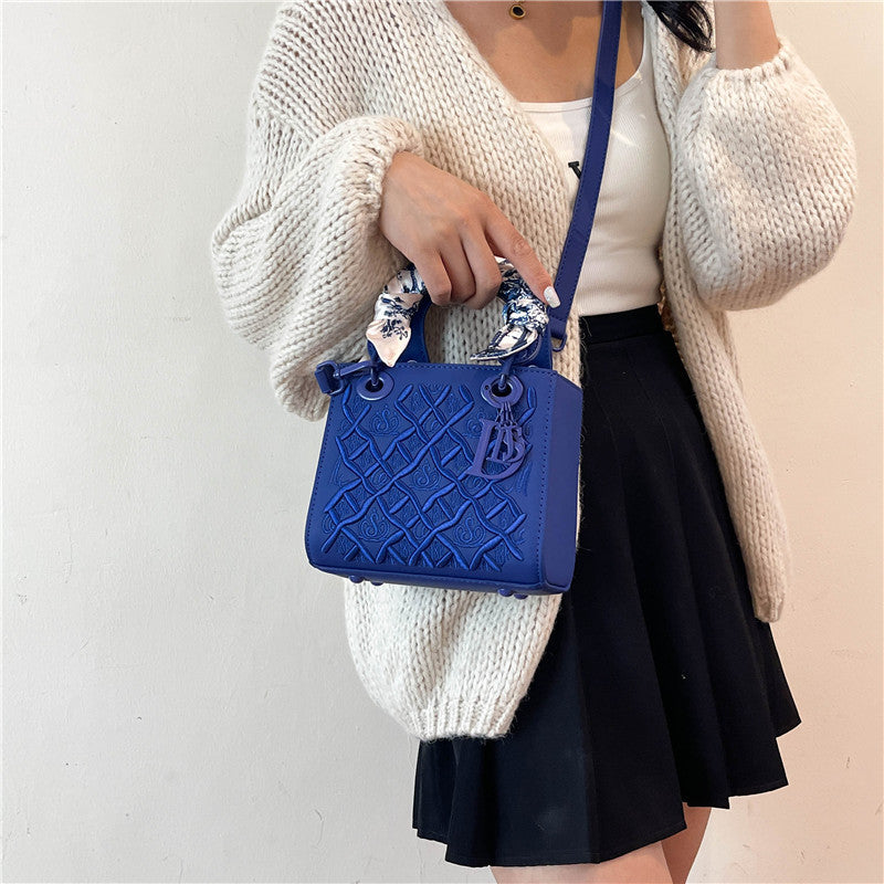 Women's Rhombus Texture Diana Korean Fashion Simple Shoulder Bags