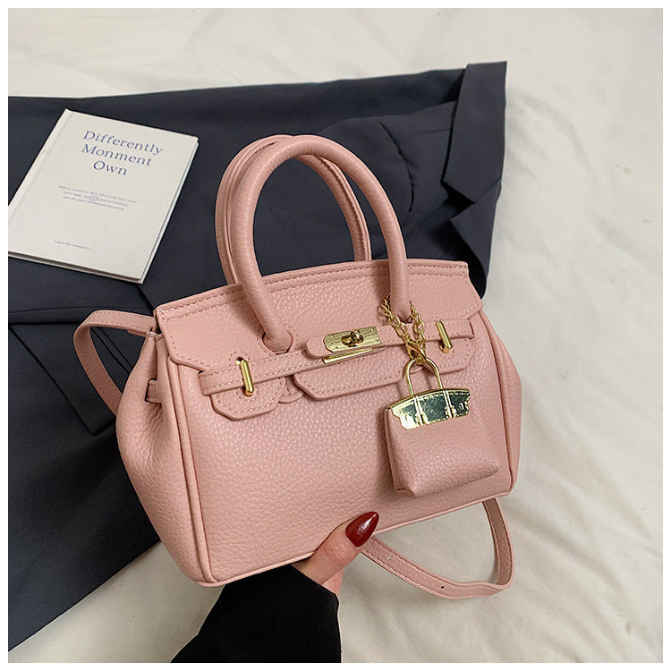 Women's Retro Textured Western Style Fashionable Stylish Crossbody Bags