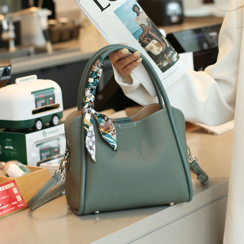 Women's Simple Relaxed Feeling Soft Leather Shoulder Bags