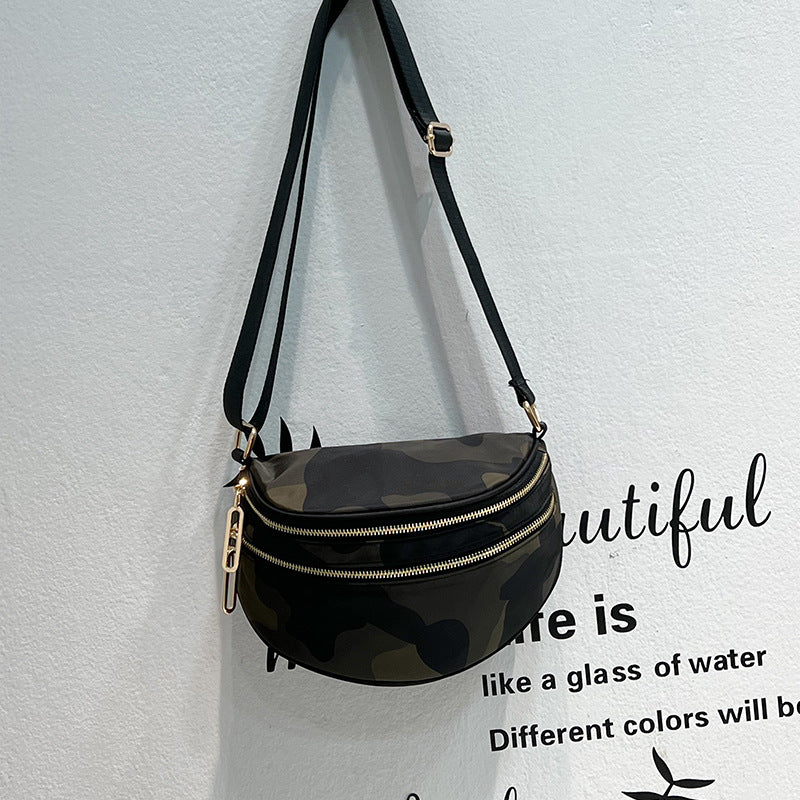 Women's Style Saddle Personality Simple Commuter Retro Bags