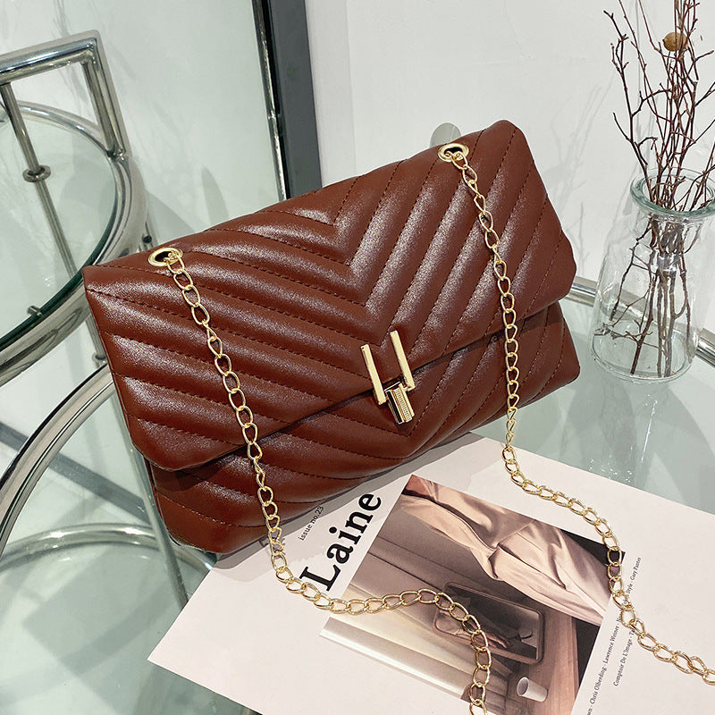 Women's Embroidered Chain Diamond Pattern Korean Style Bags