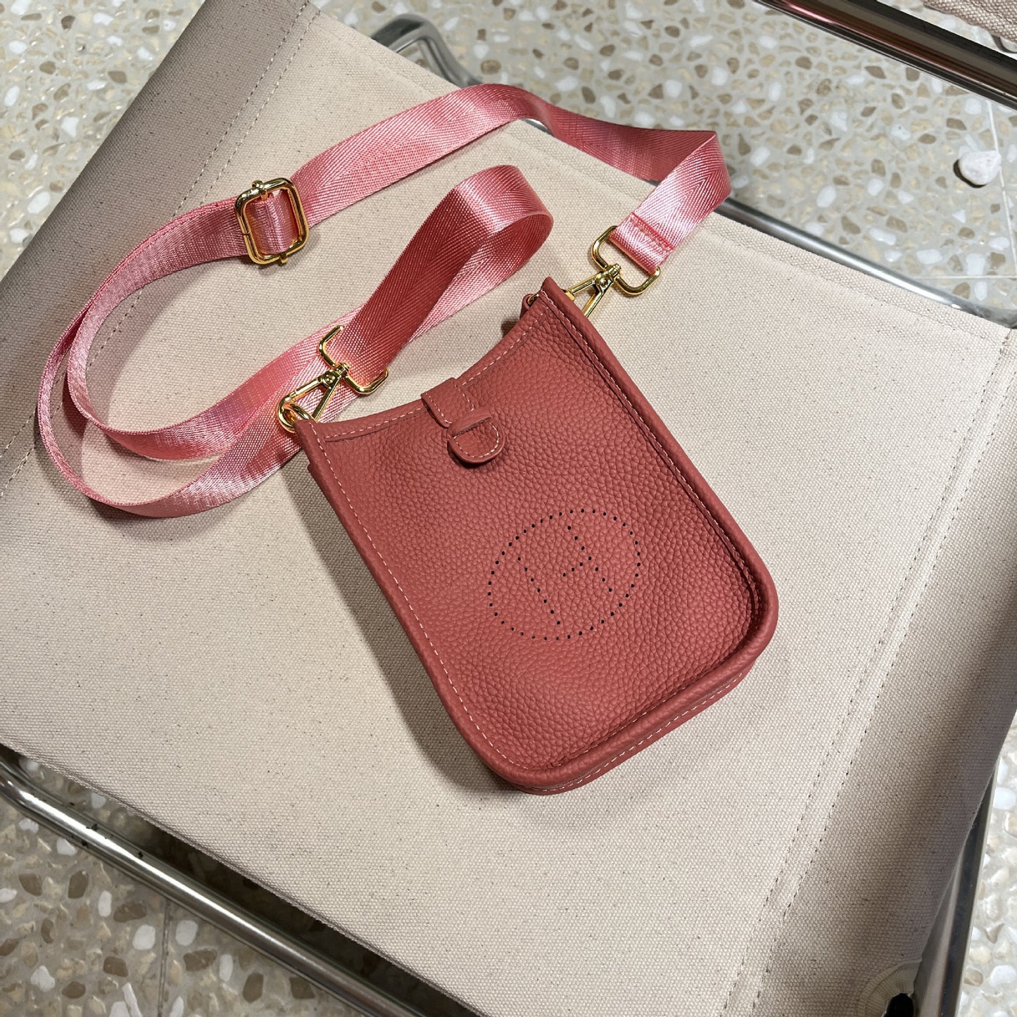 Women's Mobile Leather Hollow Lychee Pattern Crossbody Bags