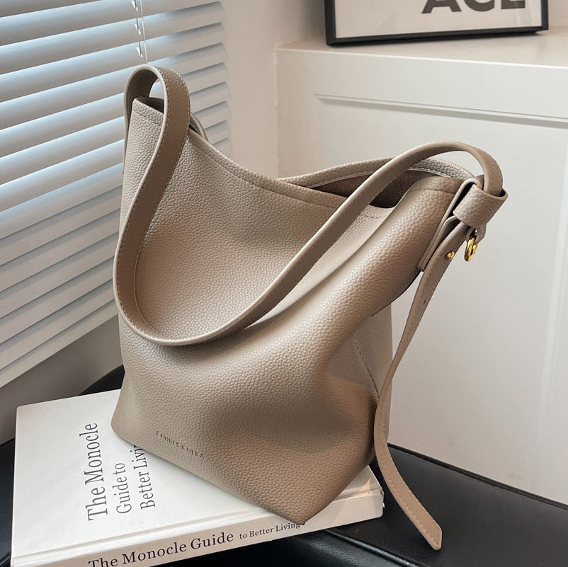 Women's Popular Retro High-grade Design Super Hot Shoulder Bags