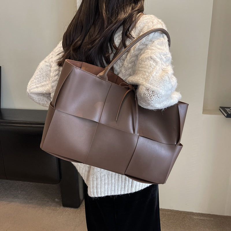 Women's Woven Large Capacity Hand-held Retro Advanced Bags
