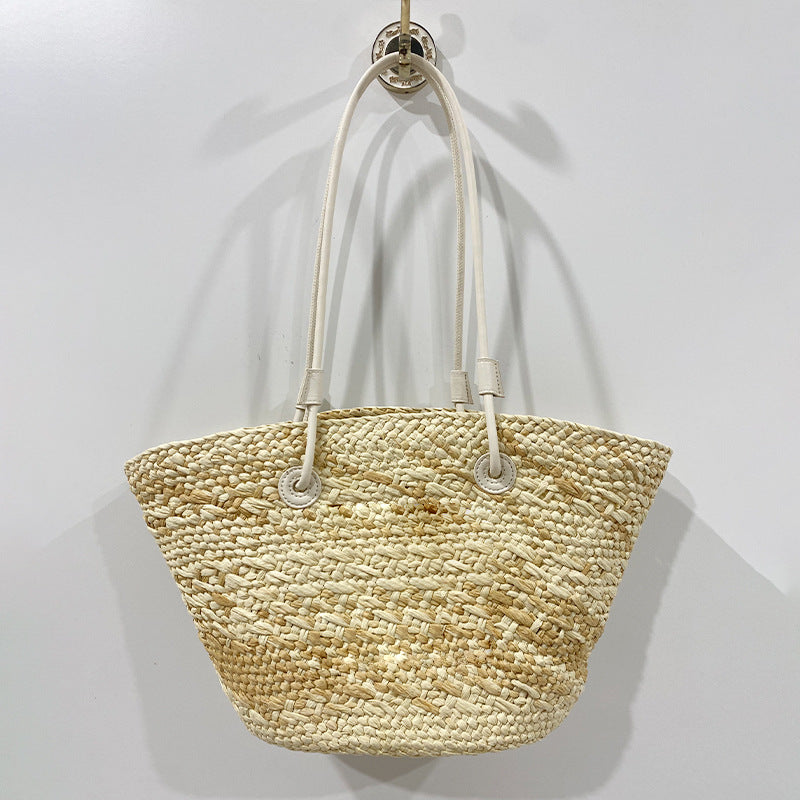 Women's Large Capacity Straw Seaside Vacation Style Shoulder Bags