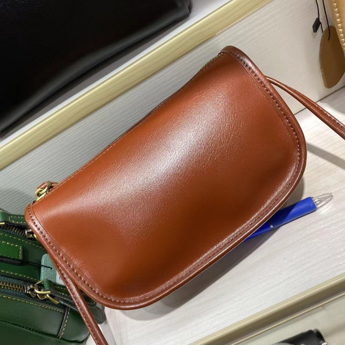 Women's Tanning Leather Minority Simple Zipper Little Crossbody Bags