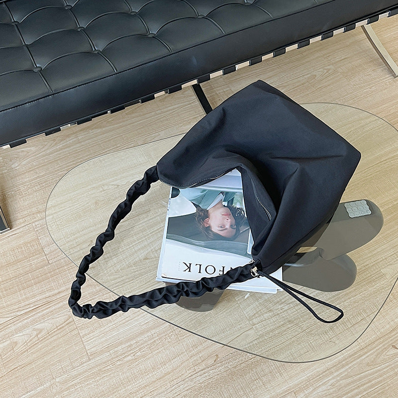Women's Simple Fashion Out Pleated Strap Bags