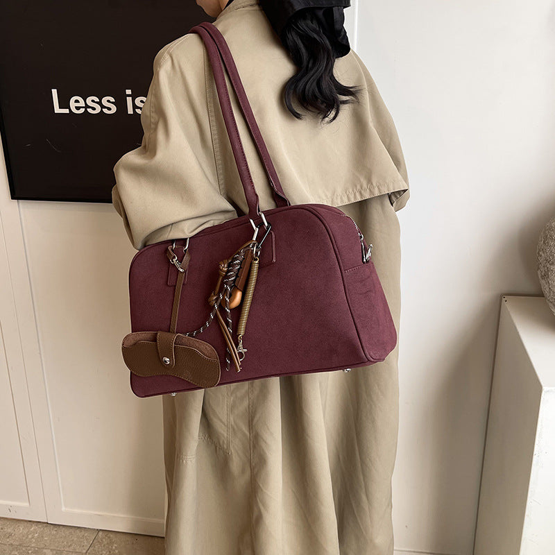 Women's Retro Frosted Large Capacity Commuter Fashionable Shoulder Bags