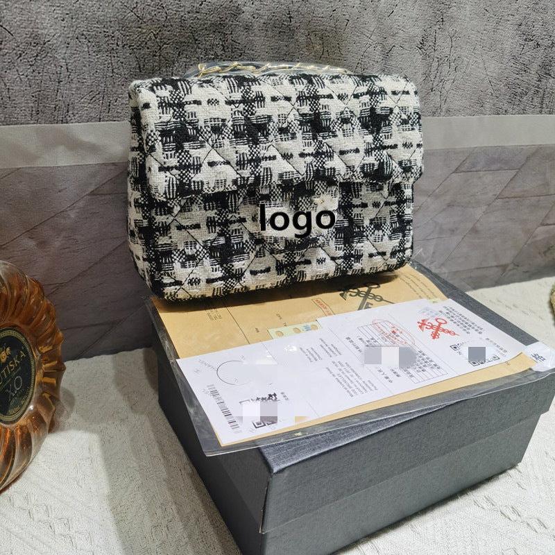 Women's Style Fat Chain Hand Rhombus Bags