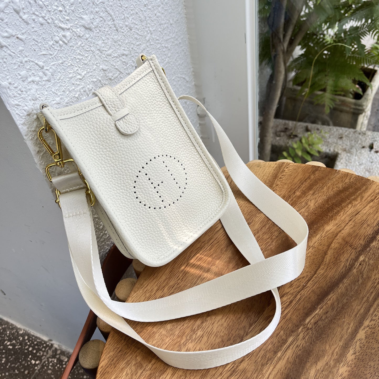 Women's Mobile Leather Hollow Lychee Pattern Crossbody Bags