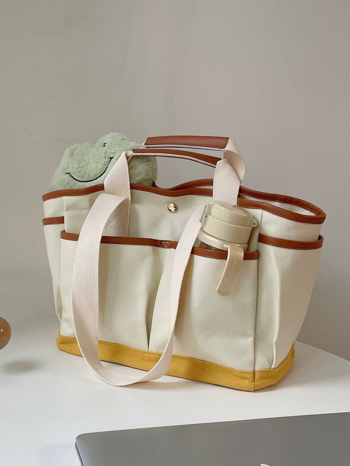 Large Capacity Versatile Diaper Out Lightweight Women's Handbag
