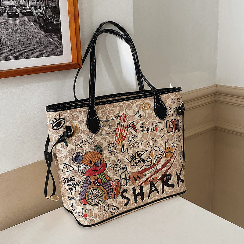 Women's Printed Bear Iti Spring Versatile Large Crossbody Bags