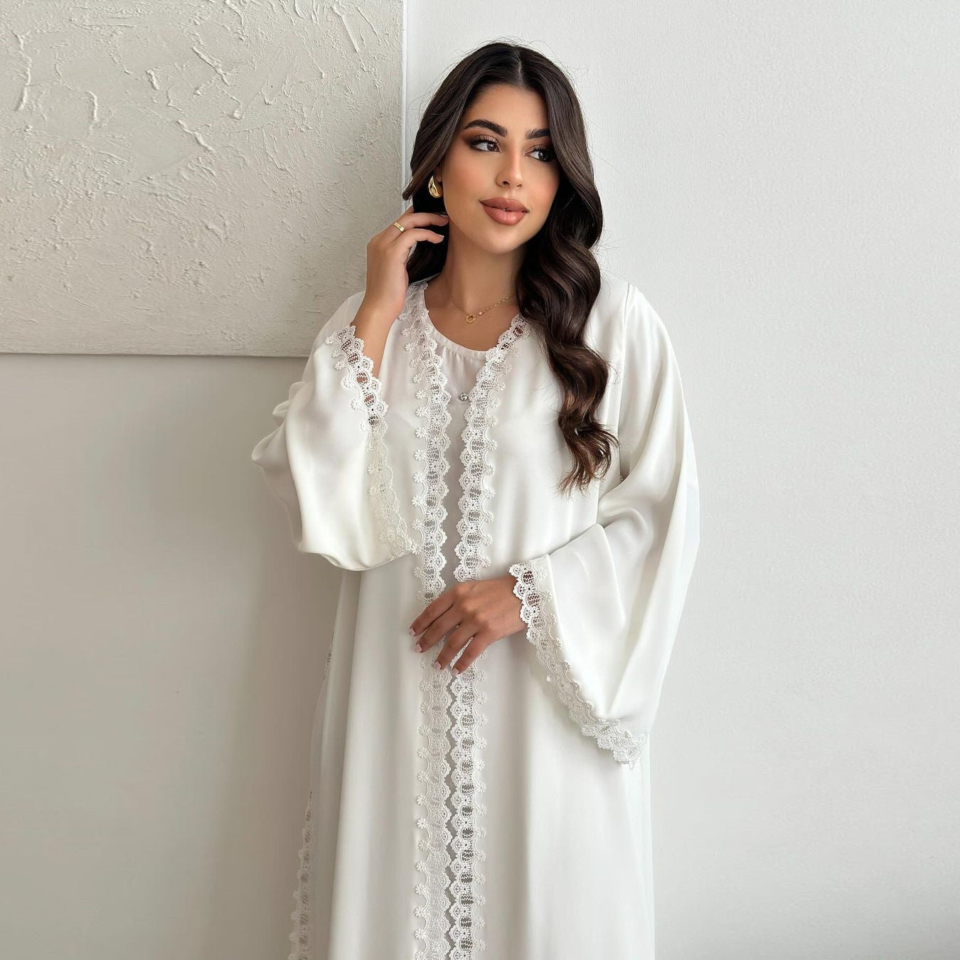 Women's Muslim Fashionable White Robe Outerwear Jackets