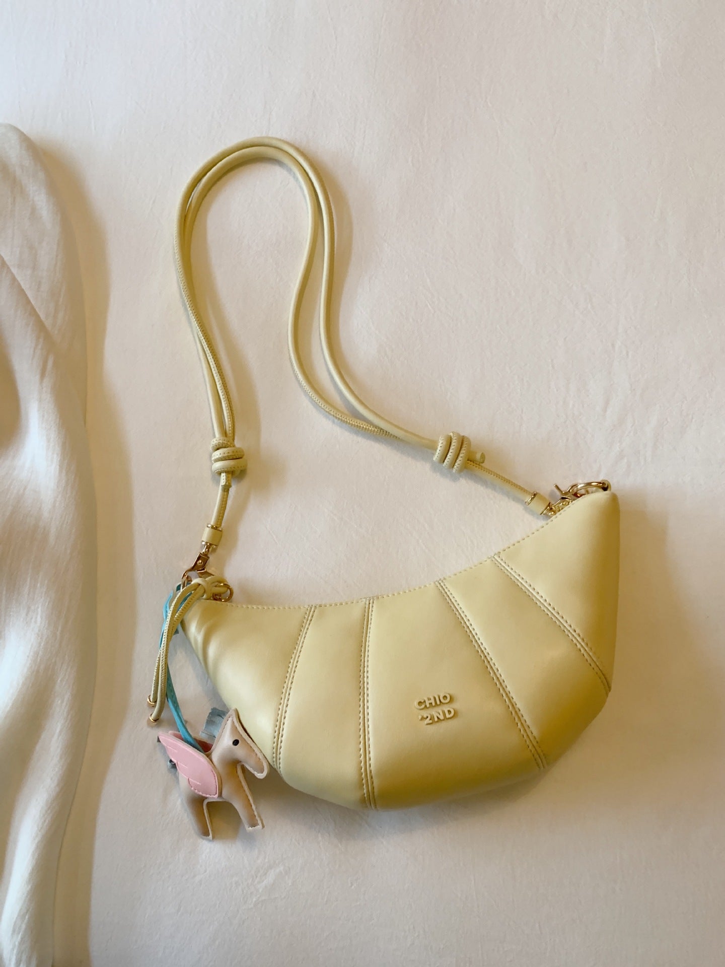 Women's South Style Crescent Moon Boat Super Shoulder Bags